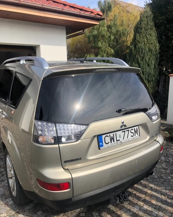 Mitsubishi Outlander cena 26900 przebieg: 284000, rok produkcji 2008 z Kowal małe 67